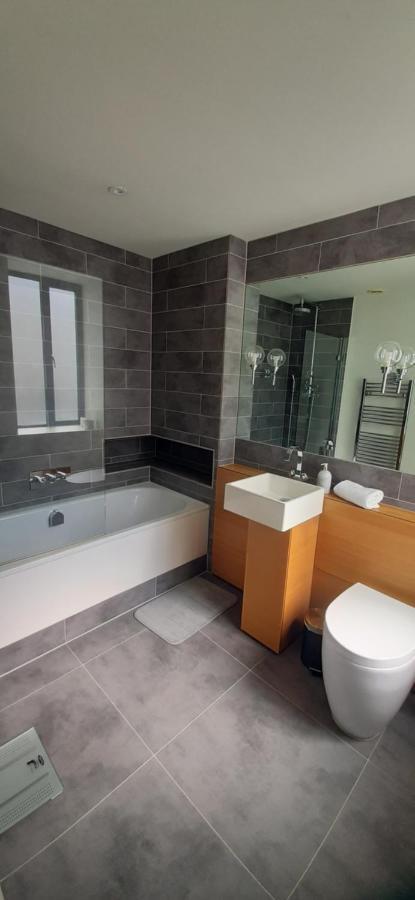 Rare Luxury Harbourview Apartment Sleeps 6 توركواي المظهر الخارجي الصورة